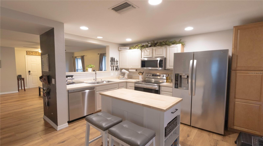 Seffner, Florida 33584, 2 Bedroom Bedrooms, ,2 Bathroombathrooms,Residential,For Sale,Mango Groves,0,Mfrtb8512970