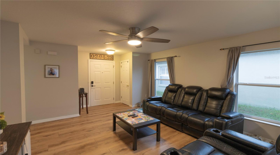Seffner, Florida 33584, 2 Bedroom Bedrooms, ,2 Bathroombathrooms,Residential,For Sale,Mango Groves,0,Mfrtb8512970
