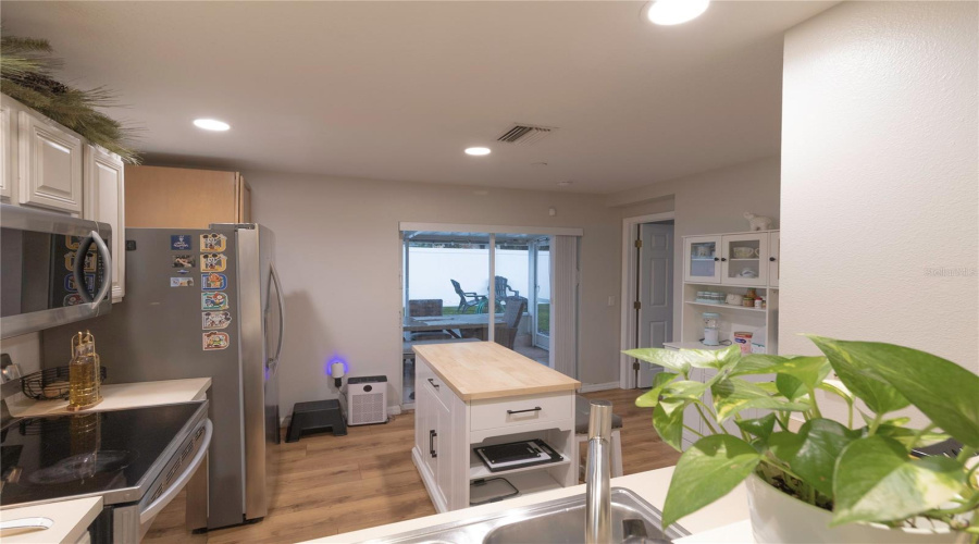 Seffner, Florida 33584, 2 Bedroom Bedrooms, ,2 Bathroombathrooms,Residential,For Sale,Mango Groves,0,Mfrtb8512970