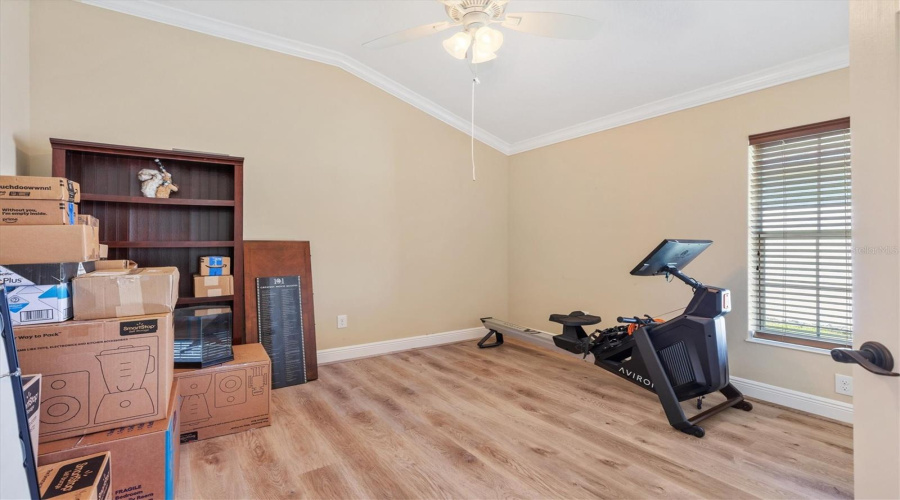 Middle Bedroom