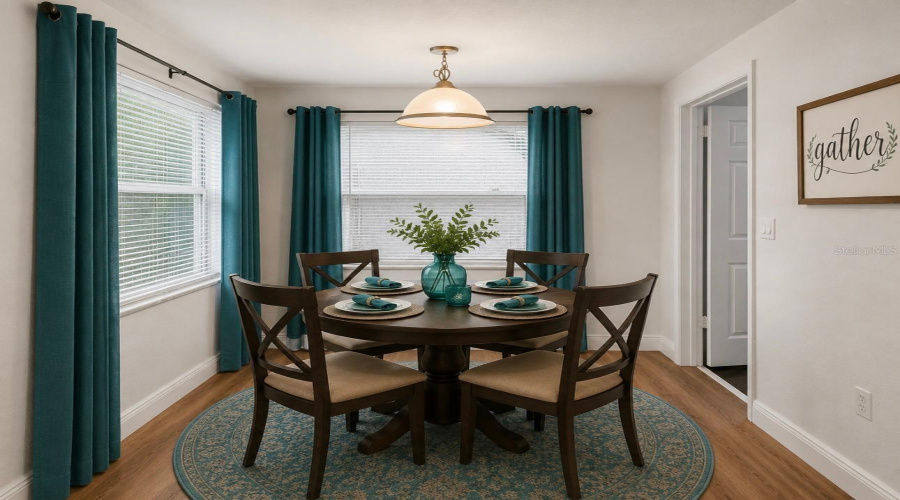 Kitchen Eat In Area
