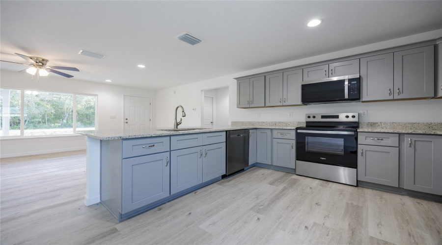 Williston, Florida 32696, 3 Bedroom Bedrooms, ,2 Bathroombathrooms,Residential,For Sale,Country Club,0,Mfrgc541844