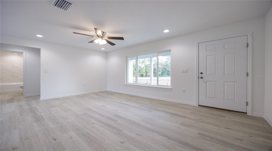 Williston, Florida 32696, 3 Bedroom Bedrooms, ,2 Bathroombathrooms,Residential,For Sale,Country Club,0,Mfrgc541844