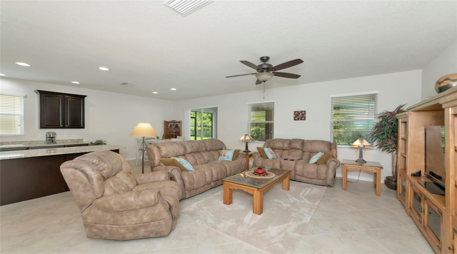 Parrish, Florida 34219, 4 Bedroom Bedrooms, ,2 Bathroombathrooms,Residential,For Sale,110Th,0,Mfra4703288
