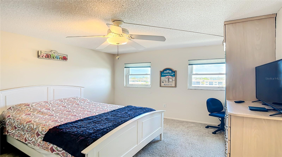 Venice, Florida 34285, 2 Bedroom Bedrooms, ,2 Bathroombathrooms,Residential,For Sale,Tarpon Center,0,Mfrn6144069