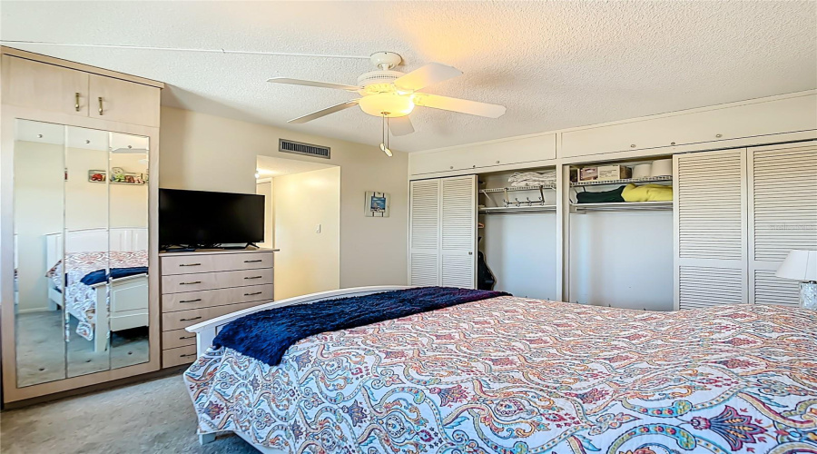 Venice, Florida 34285, 2 Bedroom Bedrooms, ,2 Bathroombathrooms,Residential,For Sale,Tarpon Center,0,Mfrn6144069