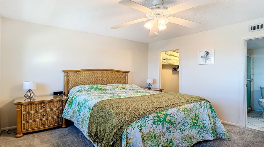 Venice, Florida 34285, 2 Bedroom Bedrooms, ,2 Bathroombathrooms,Residential,For Sale,Tarpon Center,0,Mfrn6144069