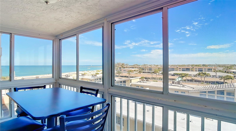 Venice, Florida 34285, 2 Bedroom Bedrooms, ,2 Bathroombathrooms,Residential,For Sale,Tarpon Center,0,Mfrn6144069