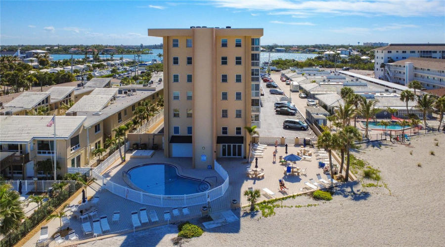 Venice, Florida 34285, 2 Bedroom Bedrooms, ,2 Bathroombathrooms,Residential,For Sale,Tarpon Center,0,Mfrn6144069