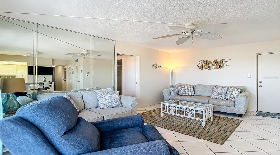 Venice, Florida 34285, 2 Bedroom Bedrooms, ,2 Bathroombathrooms,Residential,For Sale,Tarpon Center,0,Mfrn6144069