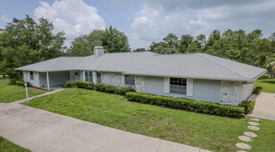 Dunnellon, Florida 34431, 2 Bedroom Bedrooms, ,2 Bathroombathrooms,Residential,For Sale,207Th,0,Mfro6425140