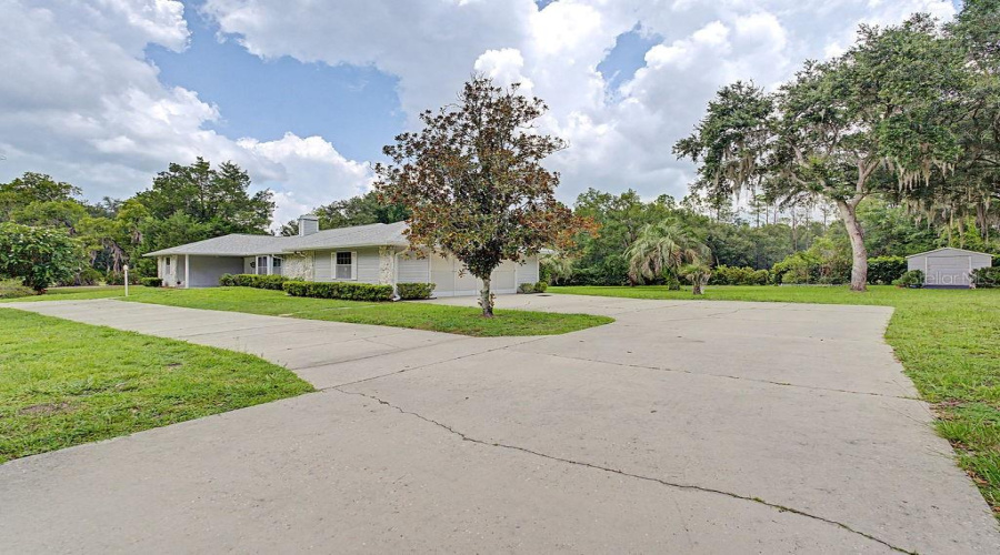 Dunnellon, Florida 34431, 2 Bedroom Bedrooms, ,2 Bathroombathrooms,Residential,For Sale,207Th,0,Mfro6425140