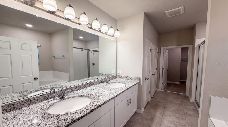 New Smyrna Beach, Florida 32168, 3 Bedroom Bedrooms, ,2 Bathroombathrooms,Residential,For Sale,Venetian Palms,0,Mfro6432872