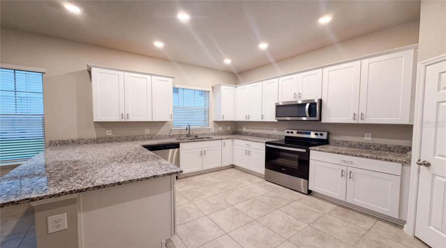 New Smyrna Beach, Florida 32168, 3 Bedroom Bedrooms, ,2 Bathroombathrooms,Residential,For Sale,Venetian Palms,0,Mfro6432872
