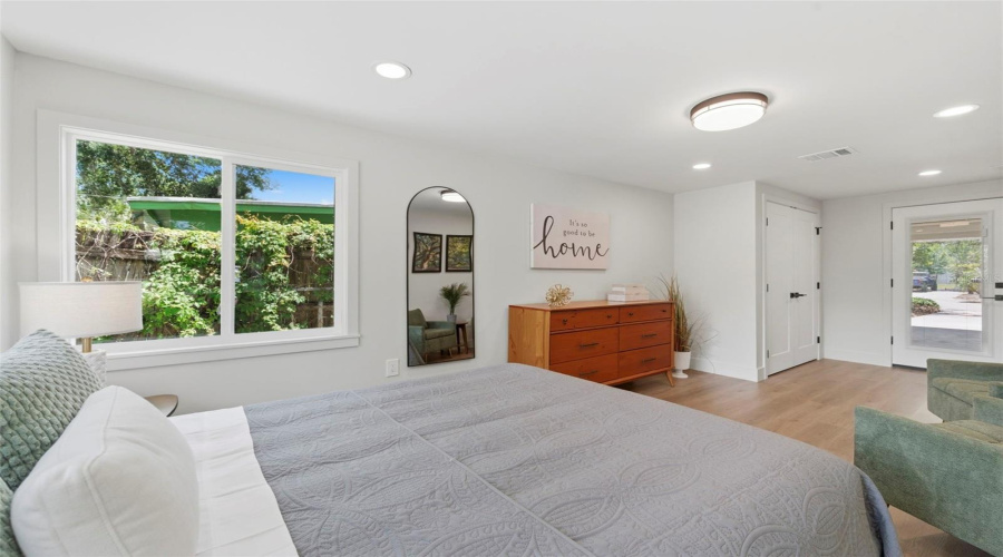 St Petersburg, Florida 33710, 3 Bedroom Bedrooms, ,1 Bathroombathrooms,Residential,For Sale,26Th,0,Mfrtb8493667