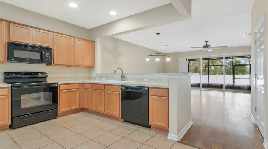 Tampa, Florida 33625, 3 Bedroom Bedrooms, ,2 Bathroombathrooms,Residential,For Sale,Estero Bay,0,Mfrtb8539547