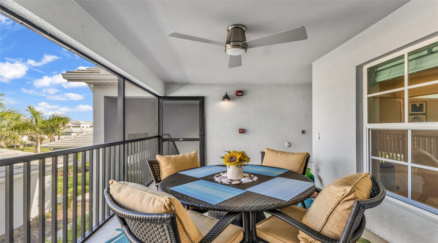 Front Lanai