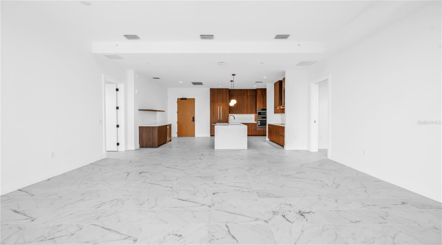 11 Foot Ceilings With Ample Light