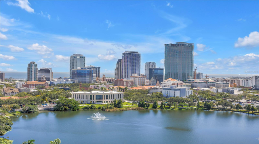 Double Water Views And The City Skyline!