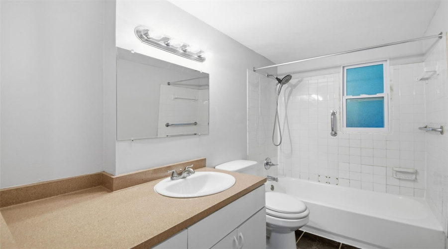 Tampa, Florida 33605, 3 Bedroom Bedrooms, ,1 Bathroombathrooms,Residential,For Sale,43Rd,0,Mfro6426598