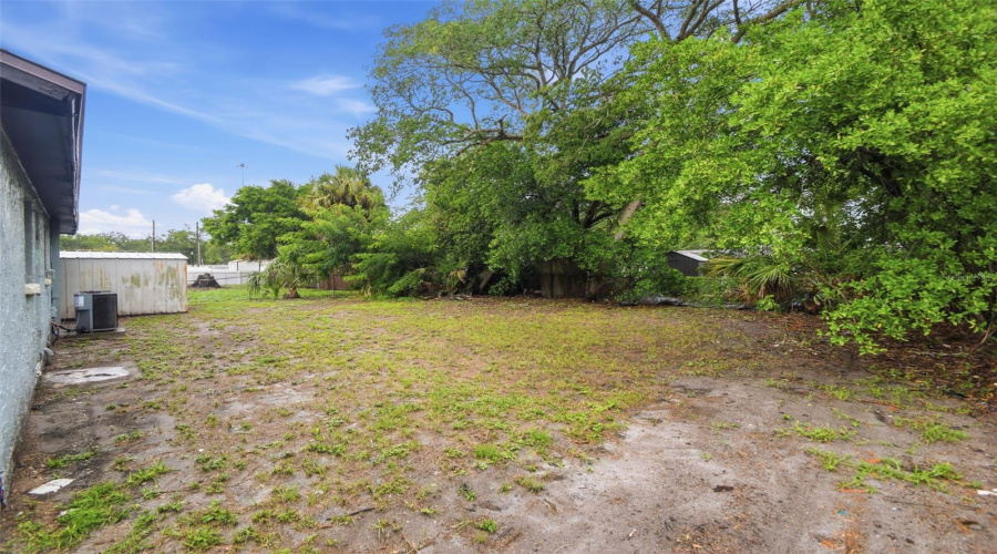 Tampa, Florida 33605, 3 Bedroom Bedrooms, ,1 Bathroombathrooms,Residential,For Sale,43Rd,0,Mfro6426598