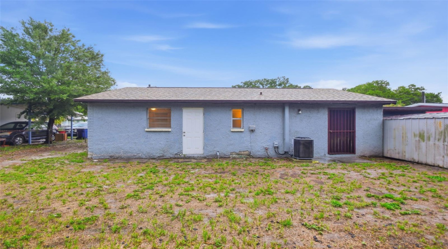 Tampa, Florida 33605, 3 Bedroom Bedrooms, ,1 Bathroombathrooms,Residential,For Sale,43Rd,0,Mfro6426598