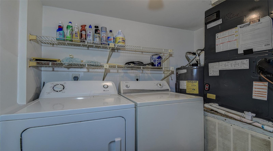 Clearwater, Florida 33759, 1 Bedroom Bedrooms, ,1 Bathroombathrooms,Residential,For Sale,Enterprise,0,Mfrtb8538062
