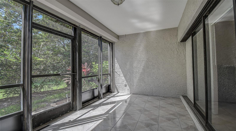Clearwater, Florida 33759, 1 Bedroom Bedrooms, ,1 Bathroombathrooms,Residential,For Sale,Enterprise,0,Mfrtb8538062
