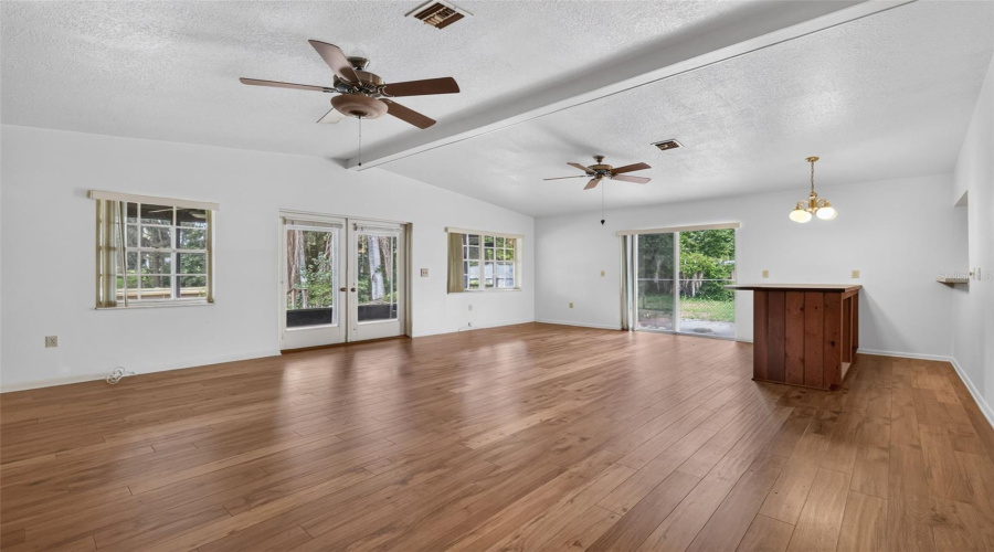 Yalaha, Florida 34797, 3 Bedroom Bedrooms, ,2 Bathroombathrooms,Residential,For Sale,Spring,0,Mfrg5116820