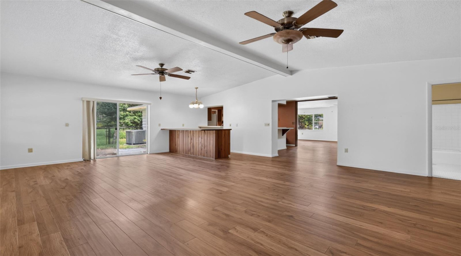 Yalaha, Florida 34797, 3 Bedroom Bedrooms, ,2 Bathroombathrooms,Residential,For Sale,Spring,0,Mfrg5116820