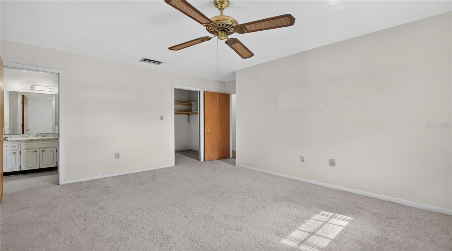 Yalaha, Florida 34797, 3 Bedroom Bedrooms, ,2 Bathroombathrooms,Residential,For Sale,Spring,0,Mfrg5116820