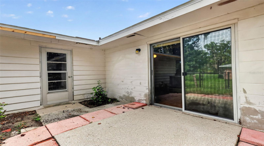 Yalaha, Florida 34797, 3 Bedroom Bedrooms, ,2 Bathroombathrooms,Residential,For Sale,Spring,0,Mfrg5116820