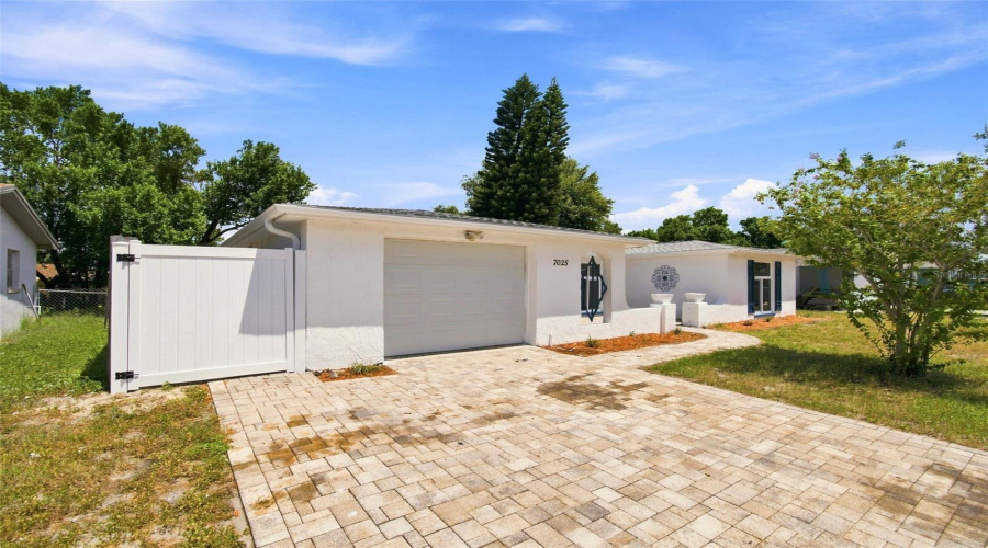 Port Richey, Florida 34668, 4 Bedroom Bedrooms, ,2 Bathroombathrooms,Residential,For Sale,Westcott,0,Mfrtb8541042