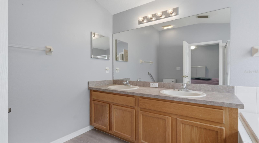 Zephyrhills, Florida 33541, 3 Bedroom Bedrooms, ,2 Bathroombathrooms,Residential,For Sale,Smart,0,Mfrtb8541914