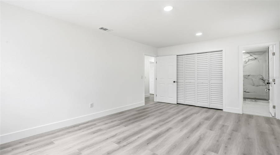 Dade City, Florida 33523, 4 Bedroom Bedrooms, ,2 Bathroombathrooms,Residential,For Sale,Tower,0,Mfrtb8542206