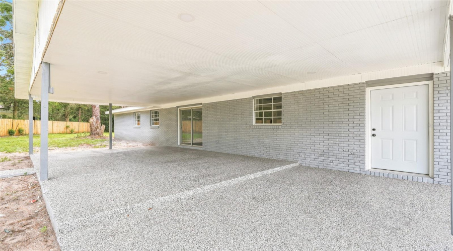 Dade City, Florida 33523, 4 Bedroom Bedrooms, ,2 Bathroombathrooms,Residential,For Sale,Tower,0,Mfrtb8542206