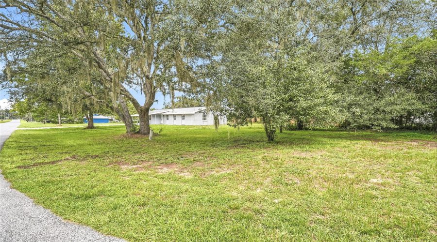 Dade City, Florida 33523, 4 Bedroom Bedrooms, ,2 Bathroombathrooms,Residential,For Sale,Tower,0,Mfrtb8542206