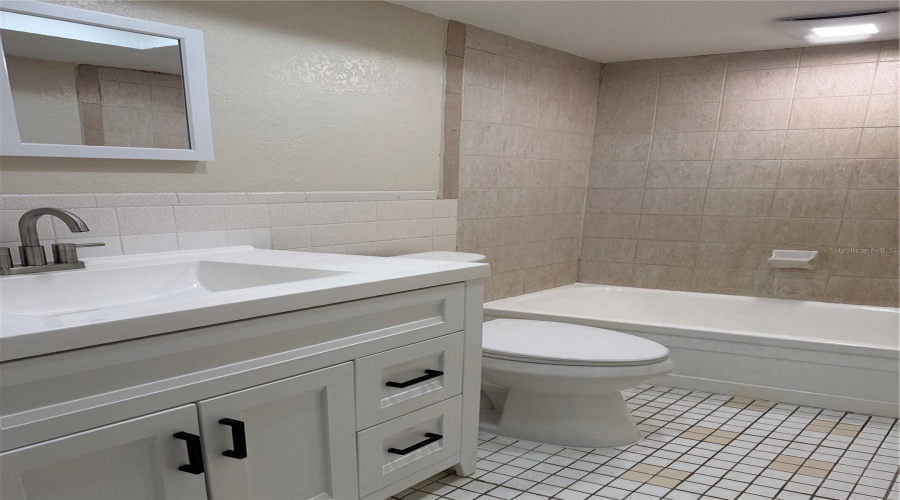 Holiday, Florida 34690, 3 Bedroom Bedrooms, ,1 Bathroombathrooms,Residential,For Sale,Eastwood,0,Mfrtb8527599
