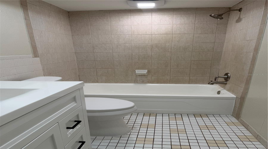 Holiday, Florida 34690, 3 Bedroom Bedrooms, ,1 Bathroombathrooms,Residential,For Sale,Eastwood,0,Mfrtb8527599