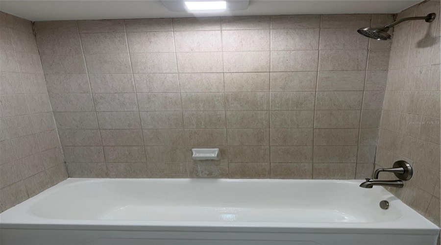Holiday, Florida 34690, 3 Bedroom Bedrooms, ,1 Bathroombathrooms,Residential,For Sale,Eastwood,0,Mfrtb8527599