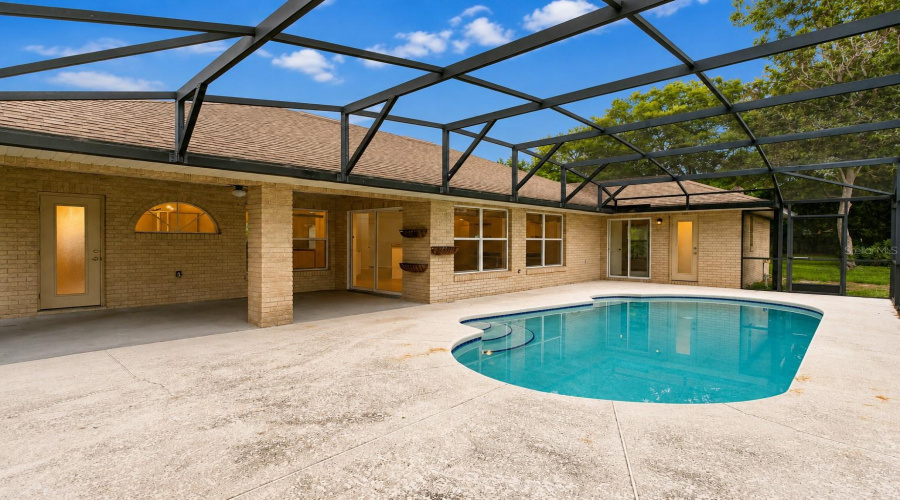 Deltona, Florida 32725, 4 Bedroom Bedrooms, ,3 Bathroombathrooms,Residential,For Sale,N Parkton,0,Mfro6434726