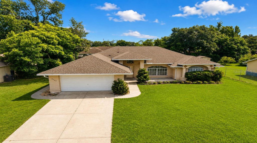 Deltona, Florida 32725, 4 Bedroom Bedrooms, ,3 Bathroombathrooms,Residential,For Sale,N Parkton,0,Mfro6434726