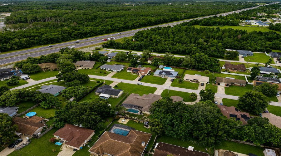 Deltona, Florida 32725, 4 Bedroom Bedrooms, ,3 Bathroombathrooms,Residential,For Sale,N Parkton,0,Mfro6434726