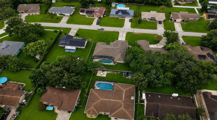 Deltona, Florida 32725, 4 Bedroom Bedrooms, ,3 Bathroombathrooms,Residential,For Sale,N Parkton,0,Mfro6434726