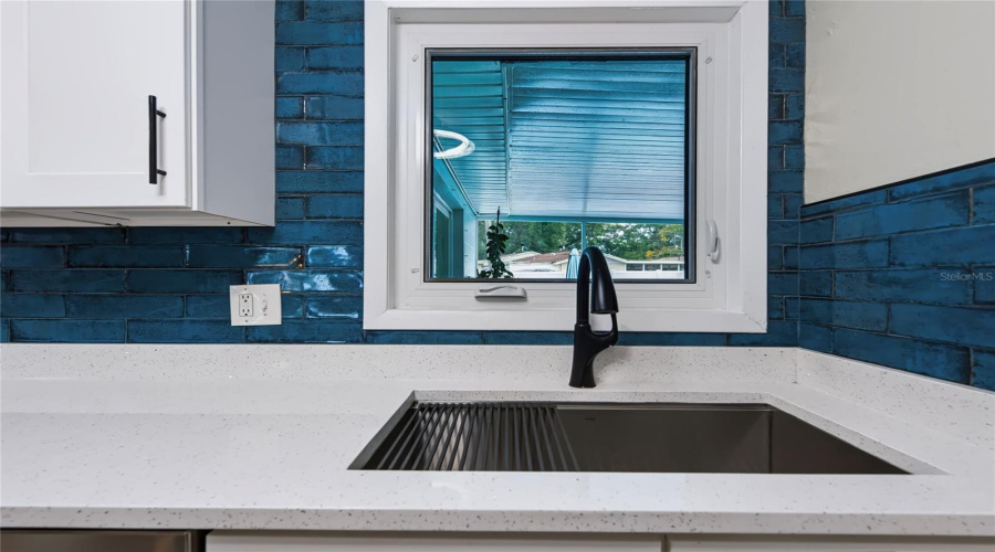 Largo, Florida 33773, 3 Bedroom Bedrooms, ,2 Bathroombathrooms,Residential,For Sale,Leisure,0,Mfrtb8543048