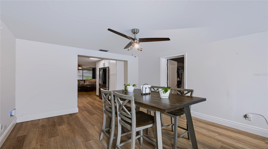 Largo, Florida 33773, 3 Bedroom Bedrooms, ,2 Bathroombathrooms,Residential,For Sale,Leisure,0,Mfrtb8543048