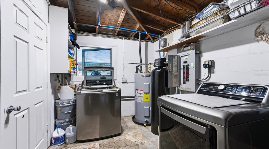 Largo, Florida 33773, 3 Bedroom Bedrooms, ,2 Bathroombathrooms,Residential,For Sale,Leisure,0,Mfrtb8543048
