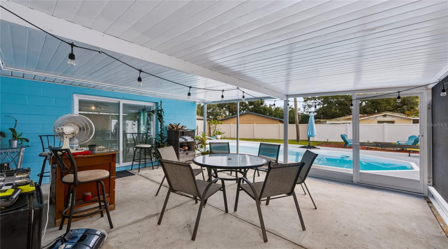 Largo, Florida 33773, 3 Bedroom Bedrooms, ,2 Bathroombathrooms,Residential,For Sale,Leisure,0,Mfrtb8543048