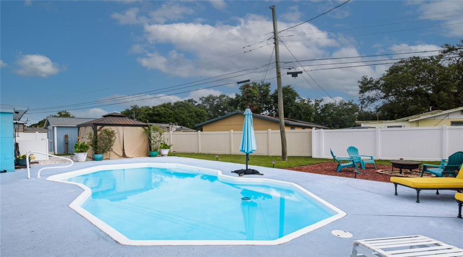 Largo, Florida 33773, 3 Bedroom Bedrooms, ,2 Bathroombathrooms,Residential,For Sale,Leisure,0,Mfrtb8543048