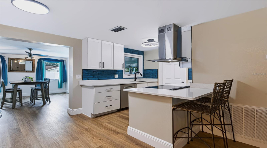 Largo, Florida 33773, 3 Bedroom Bedrooms, ,2 Bathroombathrooms,Residential,For Sale,Leisure,0,Mfrtb8543048